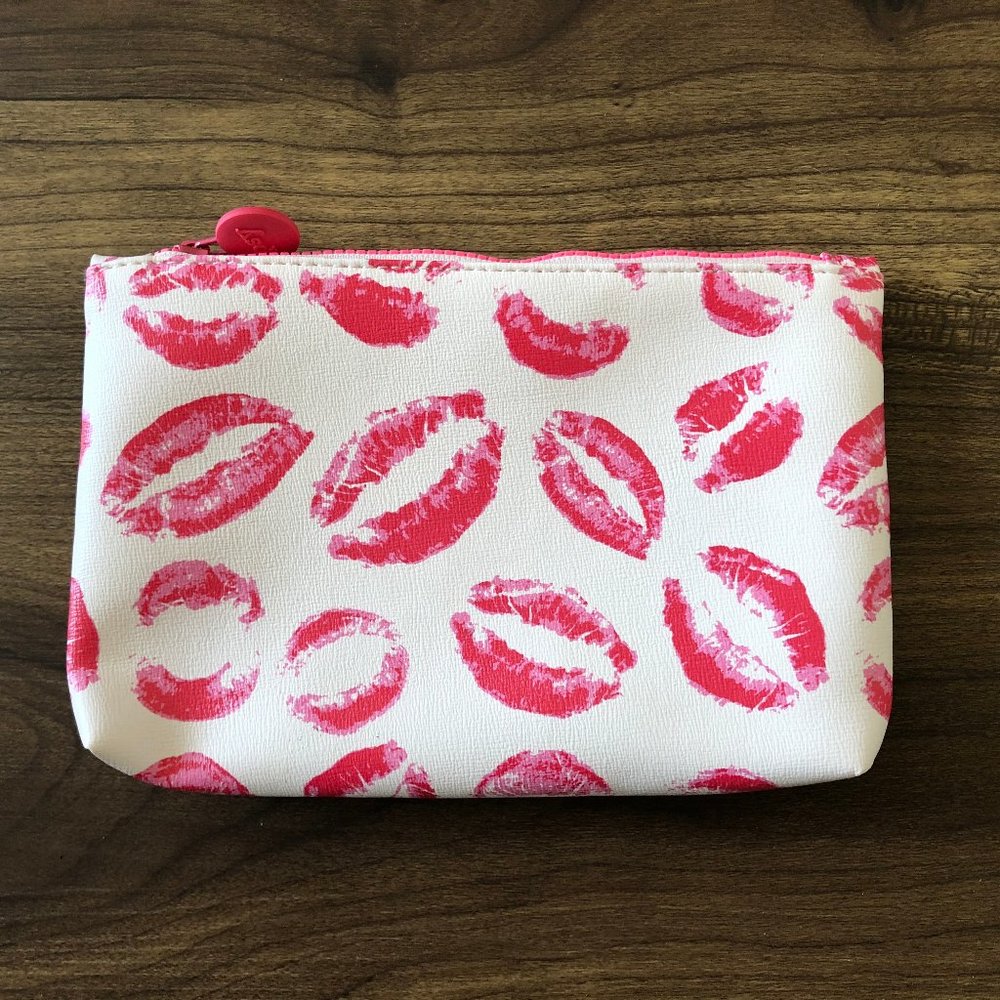Ipsy cosmetic bag